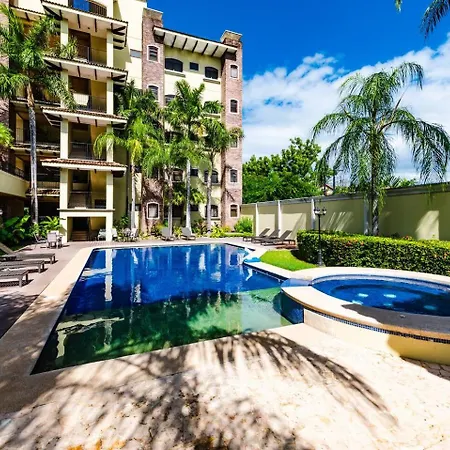 Beachfront Oceanview Private Jacuzzi & Full Ktcn