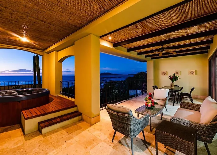 Beachfront Oceanview Private Jacuzzi & Full Ktcn Apartahotel 4*